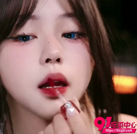B站声控博主啵啵眠眠擦边限定ASMR 吐舌舔屏烈焰红唇水嫩小舌头镜头挑逗助眠解压4 B站声控博主啵啵眠眠擦边限定ASMR 吐舌舔屏烈焰红唇水嫩小舌头镜头挑逗助眠解压4