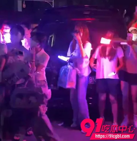 时代峰峻嘉豪直播录屏 8 时代峰峻嘉豪直播录屏 8